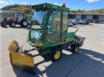جرار JOHN DEERE