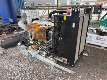 معدات البناء PERKINS