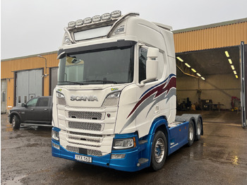 شاحنة SCANIA R 520