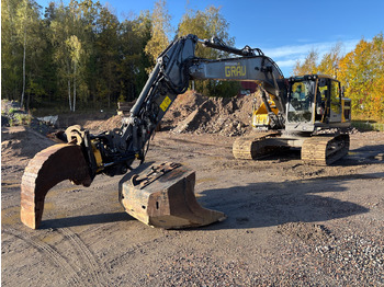 حفارة VOLVO EC220EL