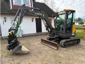 حفارة VOLVO ECR35D