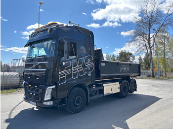 شاحنة ذات خطاف VOLVO FH