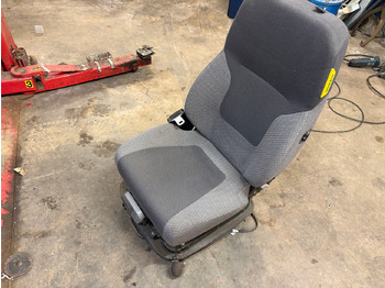 معدات البناء VOLVO L90