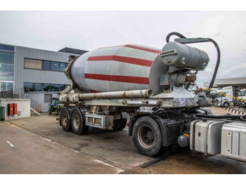 نصف مقطورة خلاطة خرسانة LIEBHERR