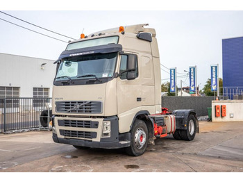 وحدة جر VOLVO FH 400