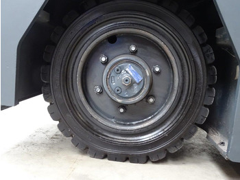 Combilift ESL5067 - REIFEN SE -TRIPLEX Combilift ESL5067 - REIFEN SE -TRIPLEX: صورة 2 Combilift ESL5067 - REIFEN SE -TRIPLEX Combilift ESL5067 - REIFEN SE -TRIPLEX: صورة 2