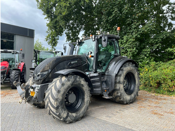 جرار VALTRA T174