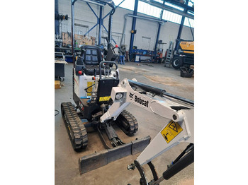 حفارة مُصَّغرة BOBCAT E10