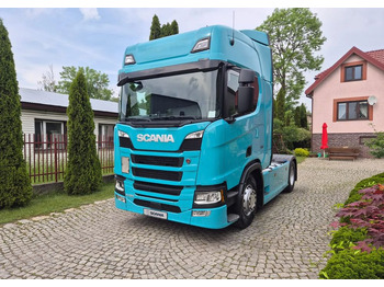 وحدة جر SCANIA R 450