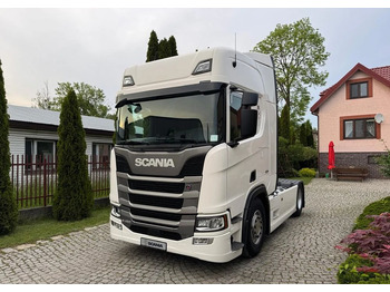 وحدة جر SCANIA R 450