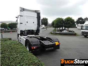 وحدة جر Mercedes-Benz Actros 1845 LS: صورة 5