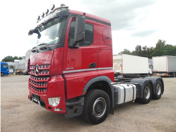 وحدة جر MERCEDES-BENZ Arocs 2645