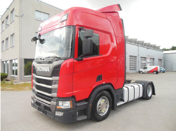 وحدة جر SCANIA R 450