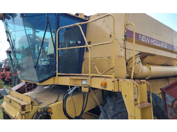 حصادة موحَّدة New Holland TX36: صورة 2 حصادة موحَّدة New Holland TX36: صورة 2
