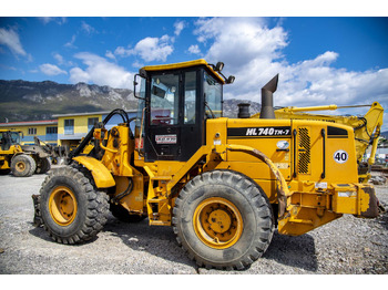 اللودر بعجل HYUNDAI HL740TM-7 for parts: صورة 3