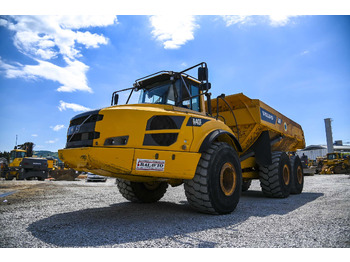 شاحنة قلاب مفصلية VOLVO A40F