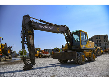 حفارة دولاب VOLVO EW180