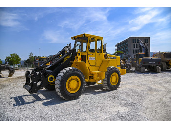 اللودر بعجل Volvo BM4300: صورة 2