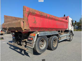 شاحنة قلاب Dump truck Volvo FMX 6X2: صورة 2