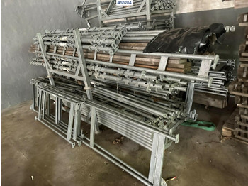 معدات البناء