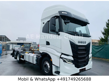 شاحنات الحاويات / جسم علوي قابل للتغيير شاحنة IVECO S-WAY