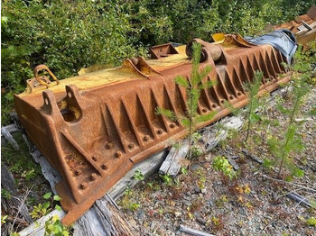 شفرة الآلة KOMATSU