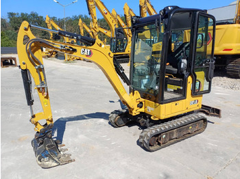 حفار زحاف CATERPILLAR 301.8