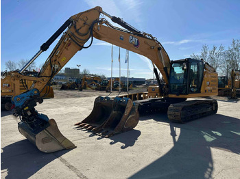 حفار زحاف CATERPILLAR 323