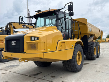 شاحنة قلاب مفصلية CATERPILLAR 730