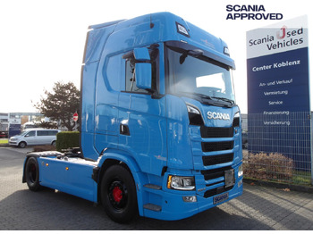 وحدة جر SCANIA S