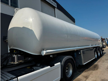 نصف مقطورة صهريج SCHRADER