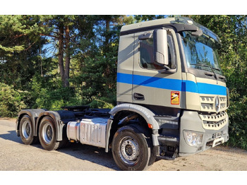 وحدة جر MERCEDES-BENZ Arocs 2648