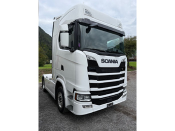 وحدة جر SCANIA S 500