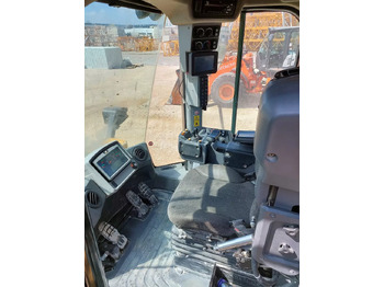 اللودر بعجل 2015 Caterpillar 966M: صورة 5