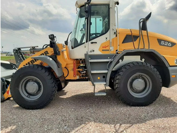 اللودر بعجل LIEBHERR L 526