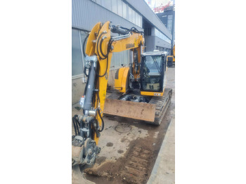 حفار زحاف LIEBHERR R 920