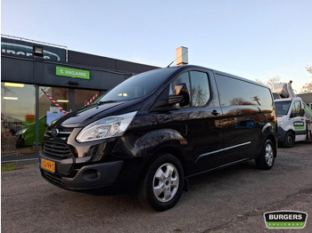 فان المدمجة FORD Transit