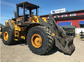 اللودر بعجل VOLVO L120F