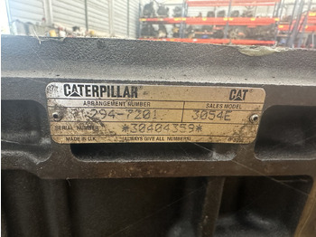 حاجز الاسطوانة - الآلات الزراعية Cat 3054E Blok cylindrów orginał: صورة 2
