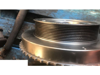 المحرك و قطع الغيار DEUTZ
