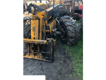 عجلات JCB