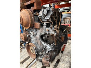 المحرك و قطع الغيار JOHN DEERE