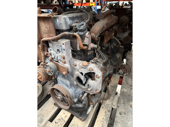 المحرك و قطع الغيار JOHN DEERE