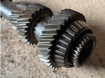 نصف رمح - الآلات الزراعية John Deere 6100 6200 6300 6400 6500 6600 Wał Napędowy L101006 L78967: صورة 3