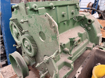 المحرك و قطع الغيار JOHN DEERE