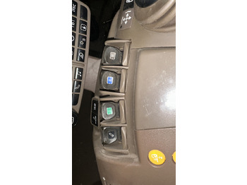 لوحة القيادة JOHN DEERE