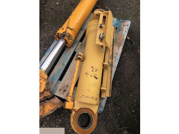 اسطوانة هيدروليكية LIEBHERR