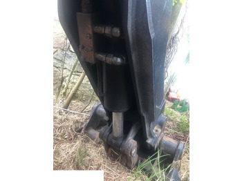 اسطوانة هيدروليكية MANITOU
