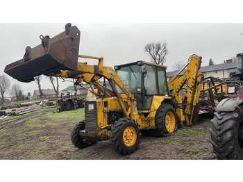 جرافة حفار MASSEY FERGUSON