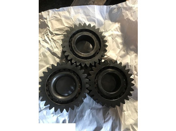 علبة التروس و قطع الغيار